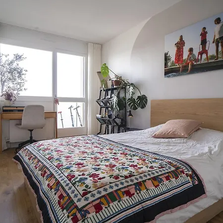 Apartment Family Nest With Sacre-coeur And Eiffel Tower View