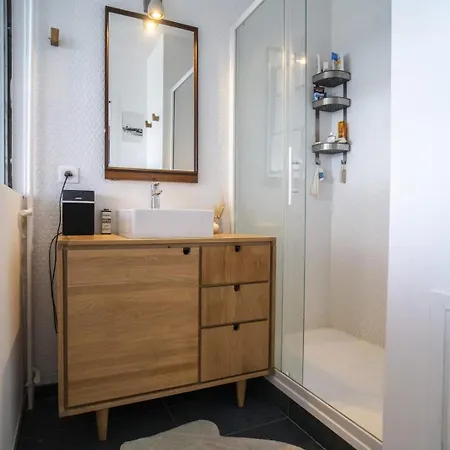 Family Nest With Sacre-coeur And Eiffel Tower View Apartment Paris