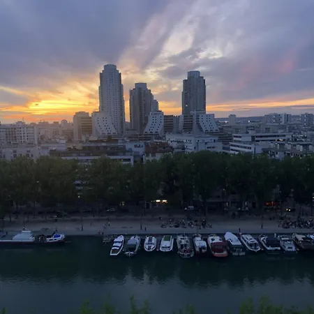 Apartment Family Nest With Sacre-coeur And Eiffel Tower View