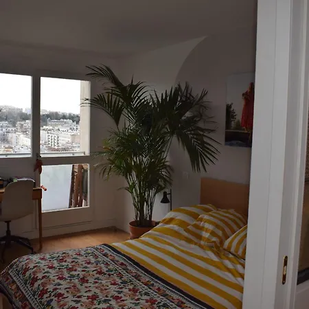 Family Nest With Sacre-coeur And Eiffel Tower View * Paris
