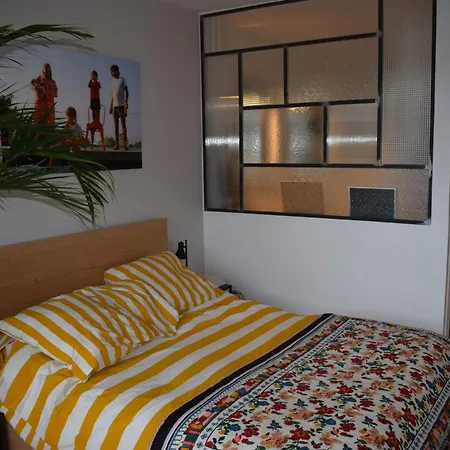Family Nest With Sacre-coeur And Eiffel Tower View Apartment Paris